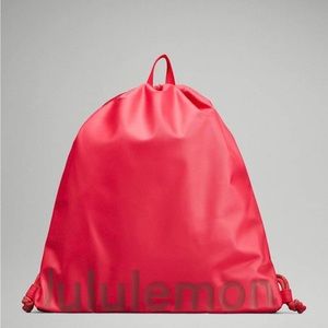 🆕LULULEMON Lightweight Gym Sack 13L- NWT